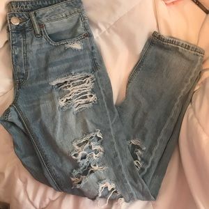 American eagle distressed boyfriend jeans